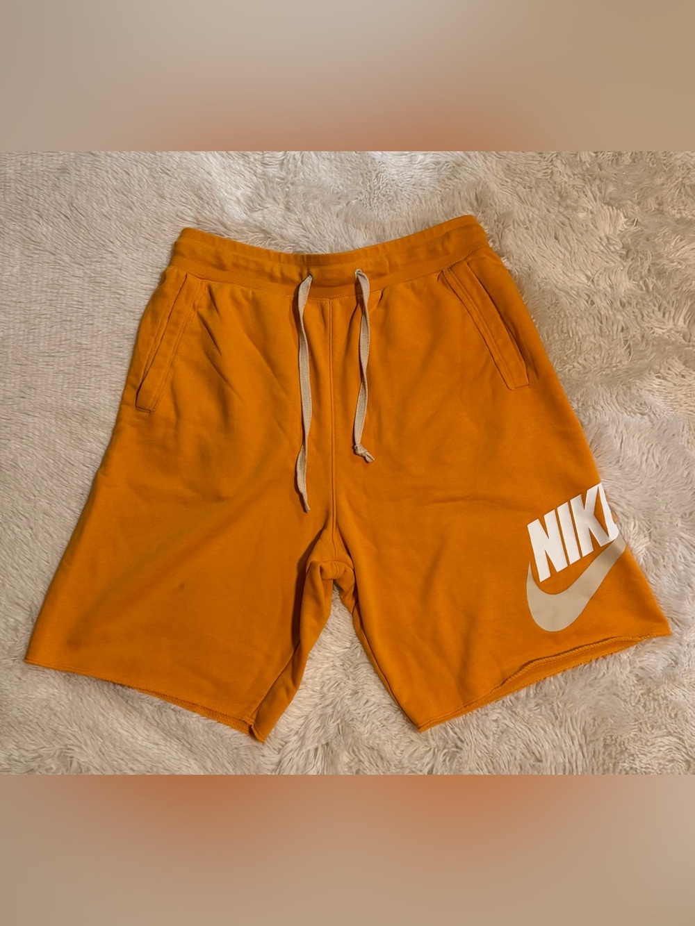 Nike Sportswear Club Fleece Shorts Orange White Logo Drawstring Men’s Medium